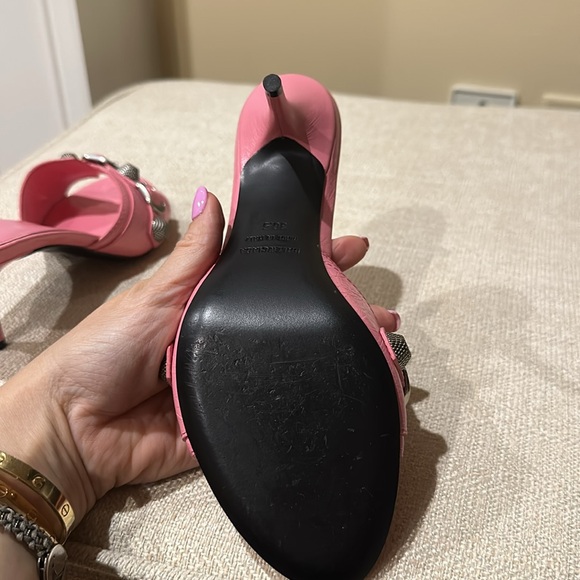 Balenciaga slide heel in gorgeous bubblegum pink with hardware detailing - Picture 6 of 7